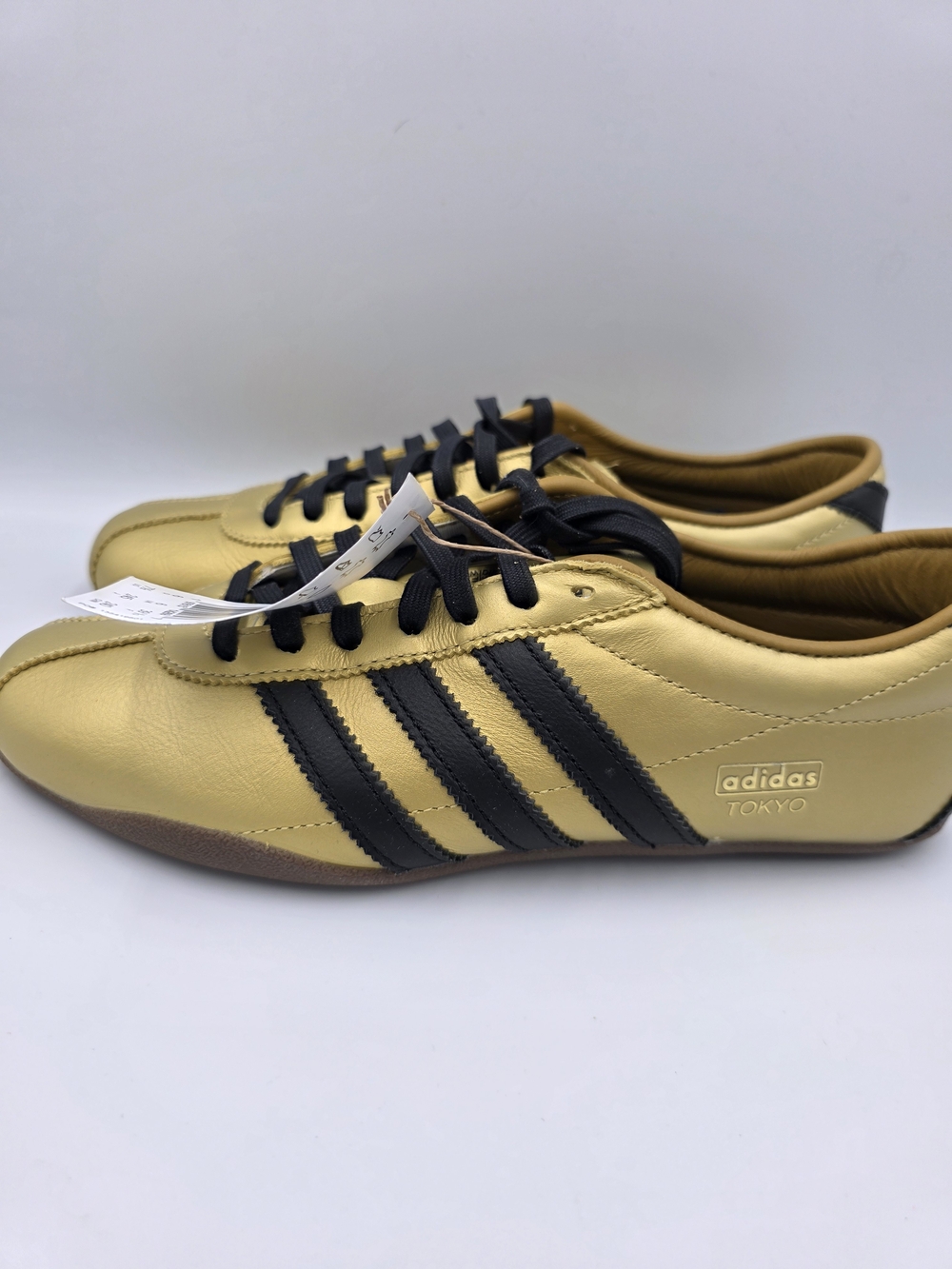 adidas TOKYO DECON W in gold and black